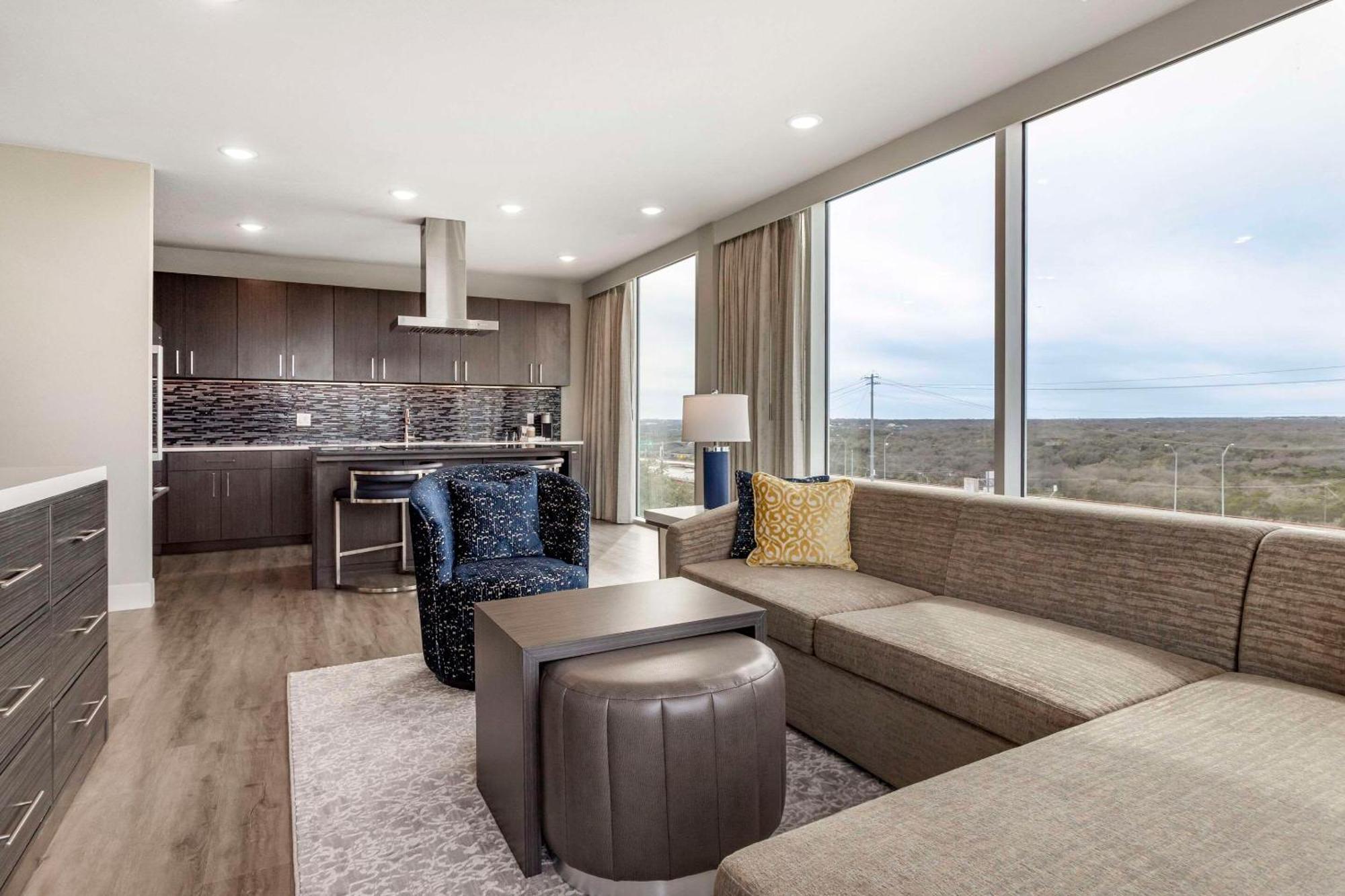 Cambria Hotel Austin Uptown Near The Domain Exteriér fotografie